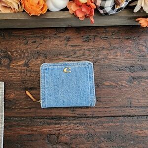 Coach Bifold Wallet EUC